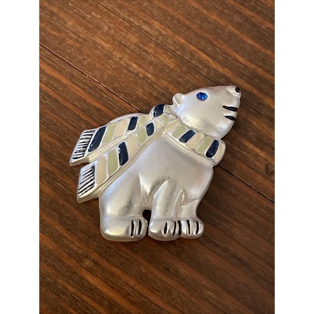 VTG White Polar Bear Scarf Brooch Pin